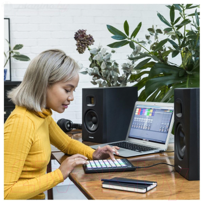 MIDI-контроллер Novation Launchpad Mini MK3