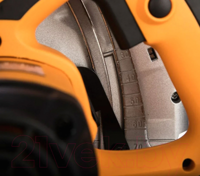 Дисковая пила Вихрь ДП-210/2000