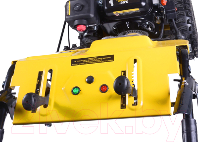 Снегоуборщик бензиновый Huter SGC 6000 (70/7/7)