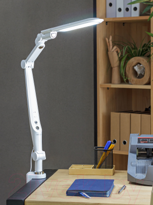 Настольная лампа ArtStyle TL-402W