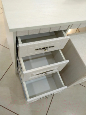 Письменный стол Мебельград Прованс (бодега белая/патина премиум)