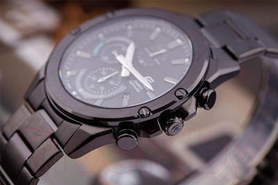 Часы наручные мужские Casio EFR-S567DC-1AVUEF