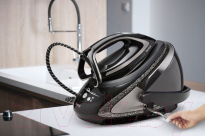 Утюг с парогенератором Tefal GV9620E0
