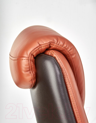 Кресло офисное Halmar Calvano