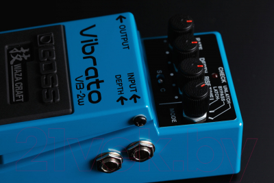 Педаль электрогитарная Boss VB-2W Waza Craft Vibrato