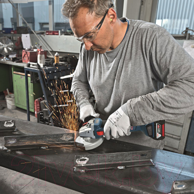 Профессиональная угловая шлифмашина Bosch GWS 18V-10 Solo