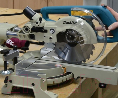 Профессиональная торцовочная пила Makita LS0714N