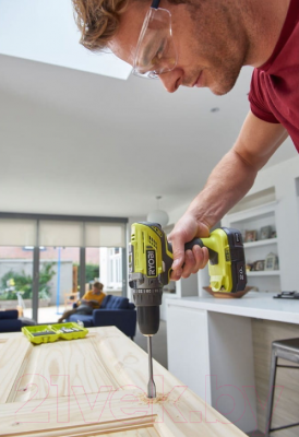 Аккумуляторная дрель-шуруповерт Ryobi R18DD3-220S