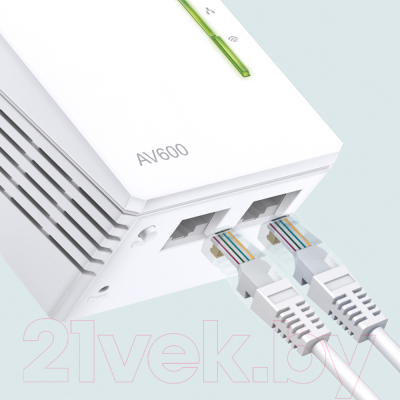 Powerline-адаптер TP-Link TL-WPA4220