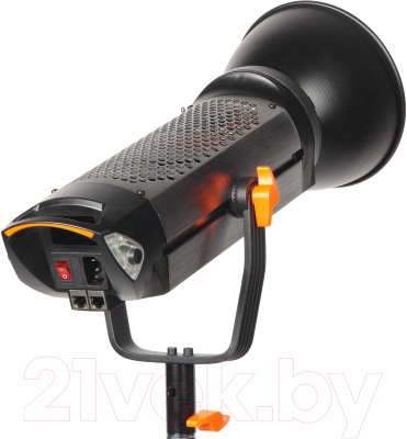 Осветитель студийный GreenBean SunLight Pro 300COB DMX / 2752