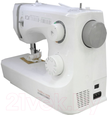 Швейная машина Chayka 142М