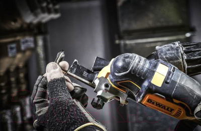 Профессиональный мультиинструмент DeWalt DCS356N-XJ