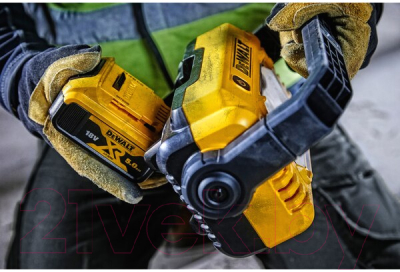 Прожектор DeWalt DCL077-XJ