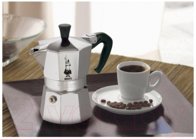 Гейзерная кофеварка Bialetti Moka Express 21008