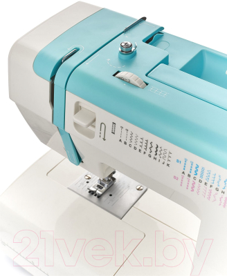 Швейная машина Chayka 745M