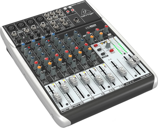 Микшерный пульт Behringer Q1204USB