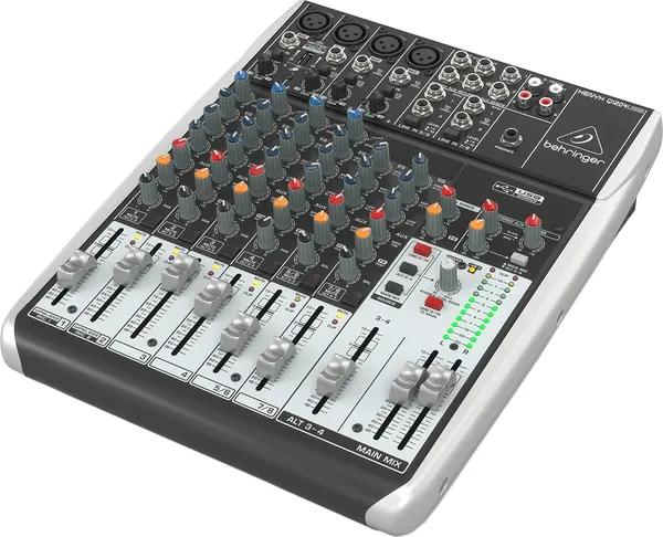 Микшерный пульт Behringer Q1204USB