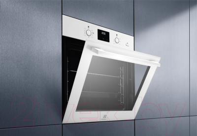 Комплект встраиваемой техники Electrolux OED3H50TW + GPE263MW