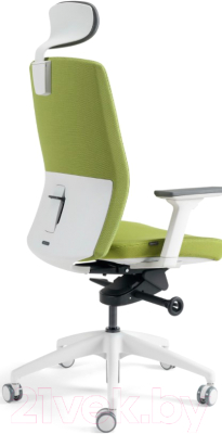 Кресло офисное Bestuhl J2 White Pl с подголовником и подлокотником