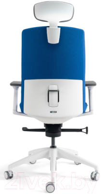 Кресло офисное Bestuhl J2 White Pl с подголовником и подлокотником (голубая ткань)