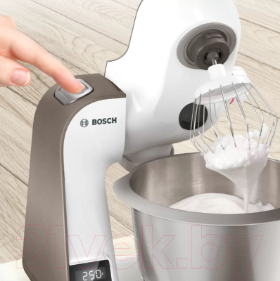 Кухонный комбайн Bosch MUM5XW10