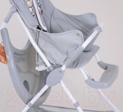 Стульчик для кормления Lorelli BonBon White Fruits / 10100312134