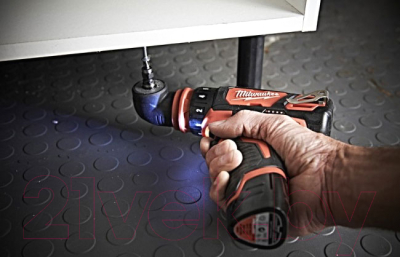 Аккумуляторная дрель-шуруповерт Milwaukee M12 BDDXKIT-202C / 4933447836