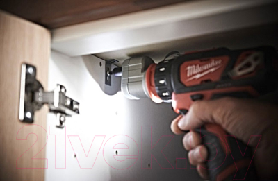 Аккумуляторная дрель-шуруповерт Milwaukee M12 BDDXKIT-202C / 4933447836