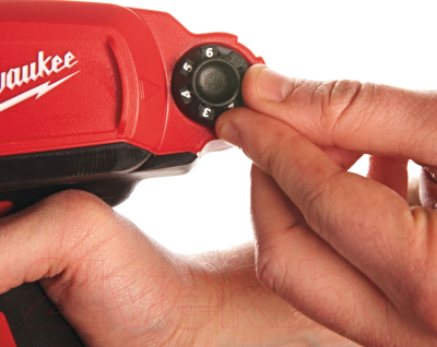 Пистолет для герметика Milwaukee M12 PCG/600A-201B / 4933441670
