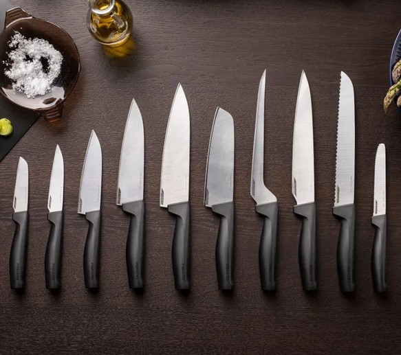 Нож Fiskars Hard Edge 1051747