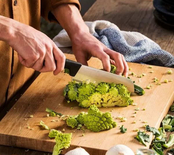 Нож Fiskars Hard Edge 1051761