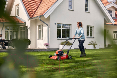 Газонокосилка бензиновая Husqvarna LB 256SP