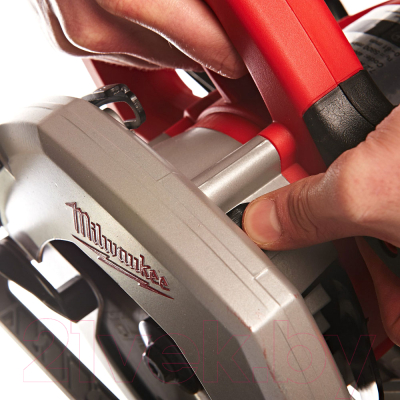 Дисковая пила Milwaukee CS 60 / 4933419225