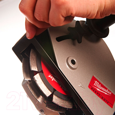 Штроборез Milwaukee WCE 30 / 4933383855