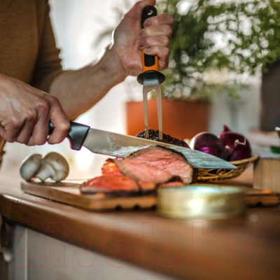 Нож Fiskars 1057539