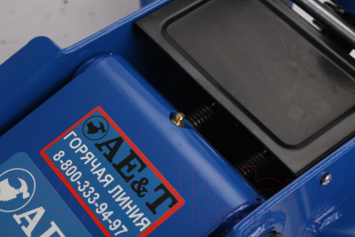 Подкатной домкрат AE&T T31703