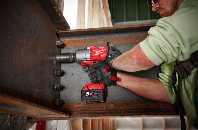 Аккумуляторный гайковерт Milwaukee М-18 ONEFHIWF12-502X / 4933459727