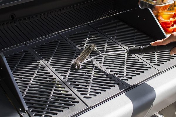 Щетка для чистки гриля Sahara Grill Brush A-Gbrushew