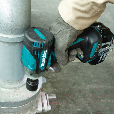 Профессиональный гайковерт Makita DTW300Z