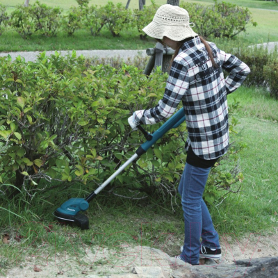 Триммер аккумуляторный Makita DUR181RF