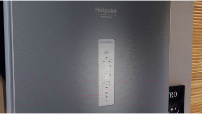 Холодильник с морозильником Hotpoint-Ariston HTS 8202I MX O3