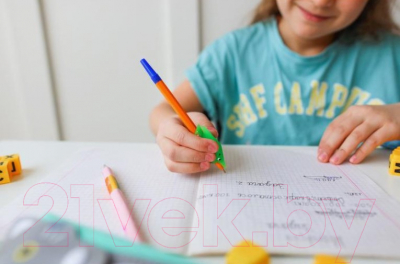 Ручка шариковая Уник-Ум Тренажер для правшей / 1075861