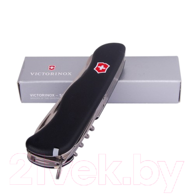 Нож швейцарский Victorinox Picknicker 0.8353.3