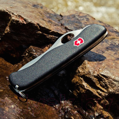 Нож туристический Victorinox Sentinel 0.8413.M3