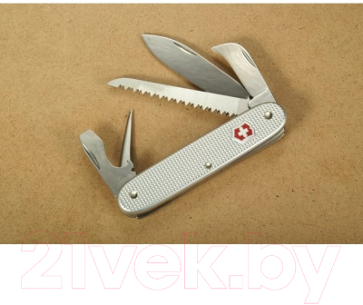Нож швейцарский Victorinox Swiss Army 7 0.8150.26