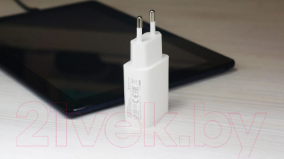 Зарядное устройство сетевое Evolution Fast Charge A138