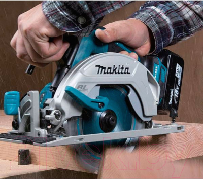 Профессиональная дисковая пила Makita DHS680Z