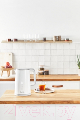 Электрочайник Tefal KO693110