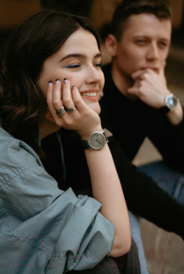 Часы наручные унисекс Луч 71951924