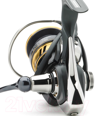 Катушка безынерционная Daiwa 20 Legalis LT 3000-C / 10425-300